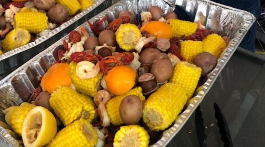 Anoka Toastasters Enjoy a great seafood boil